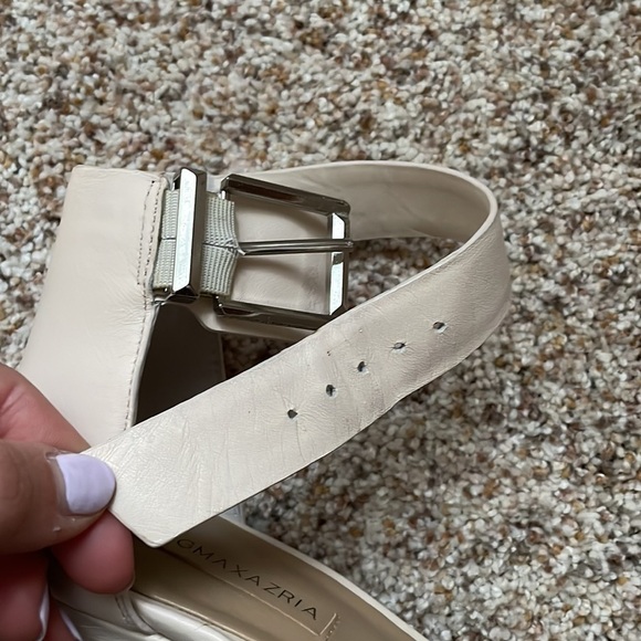 BCBG MaxAzria wedge sandals - Picture 2 of 6